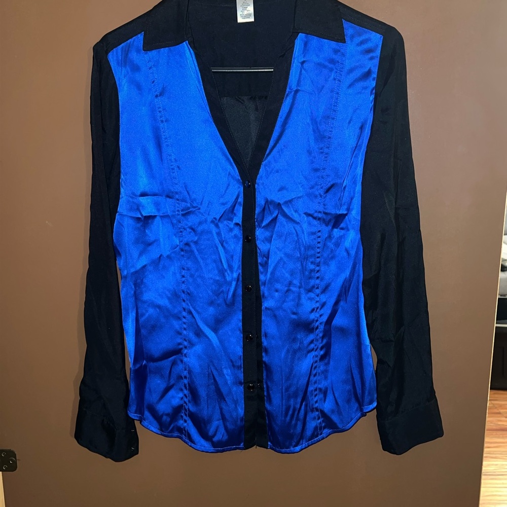 Cache silk Blue and Black Button-Up Blouse